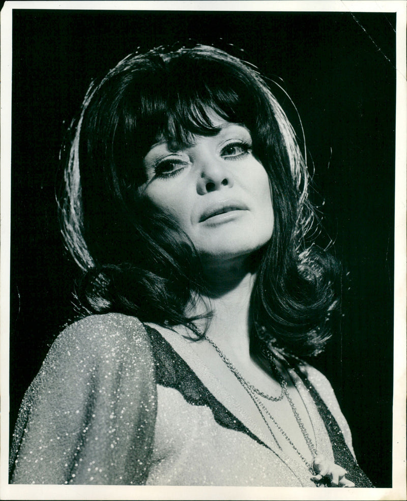 Diane Cilento - Vintage Photograph