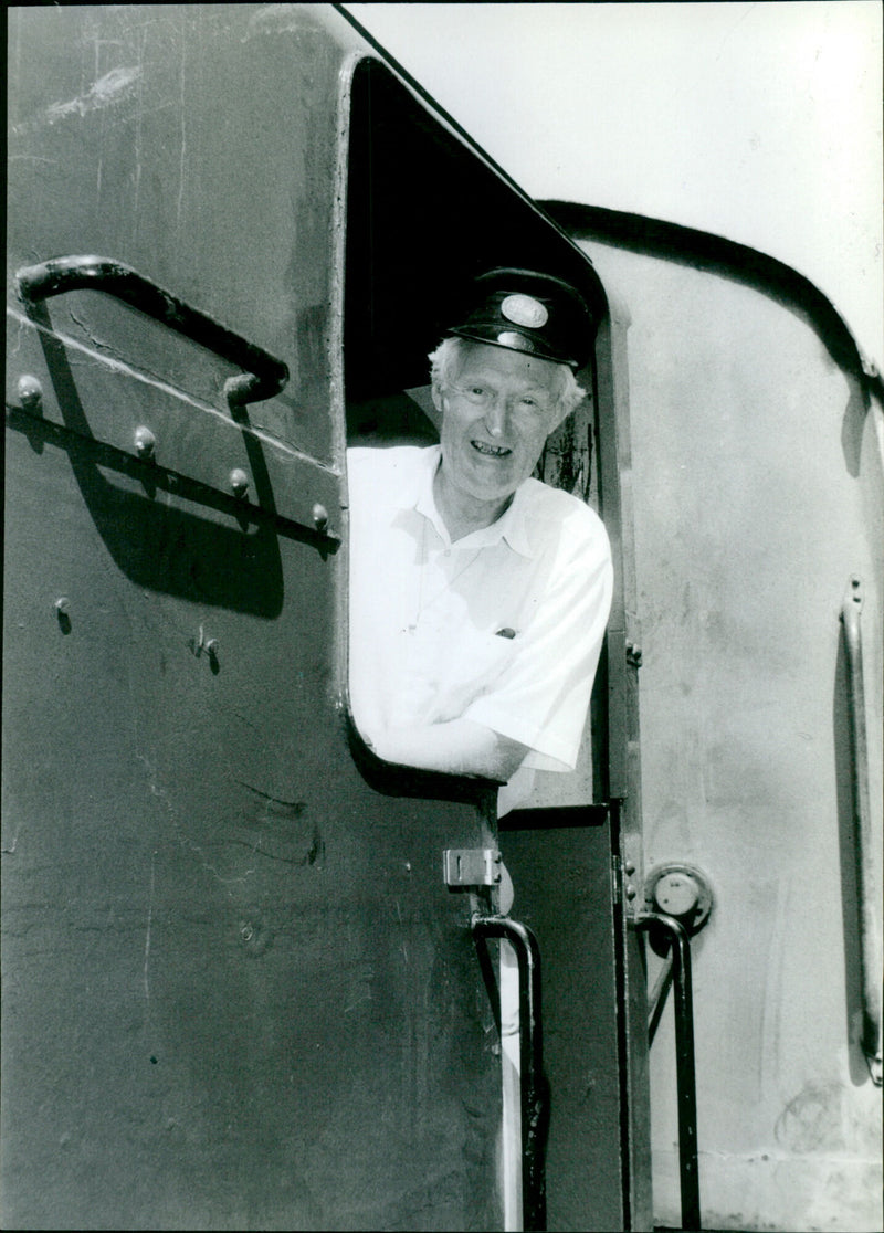 Canon David Cawte - Vintage Photograph