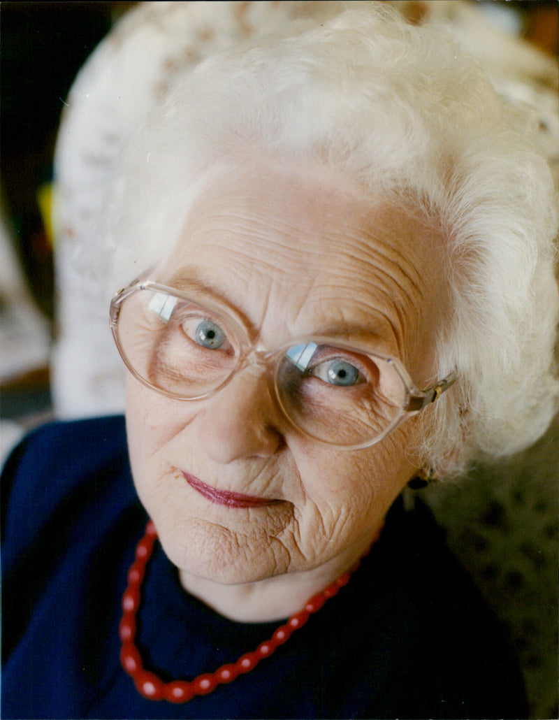 Freda Cooper - Vintage Photograph