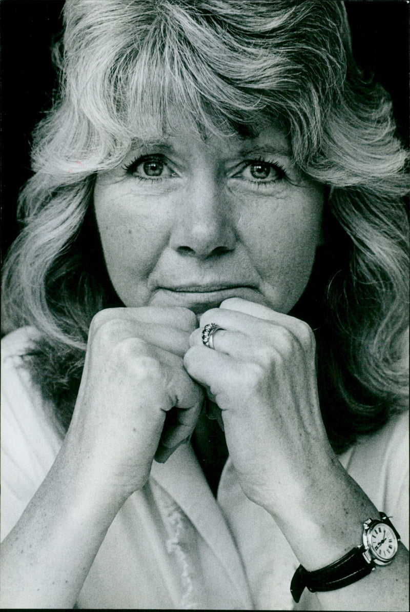 Jilly Cooper - Vintage Photograph