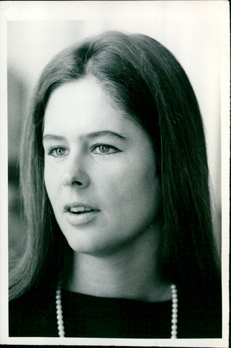 Mrs Barbara Barnard, the second wife of Professor Christiaan Barnard, a renowned heart transplant surgeon. - Vintage Photograph