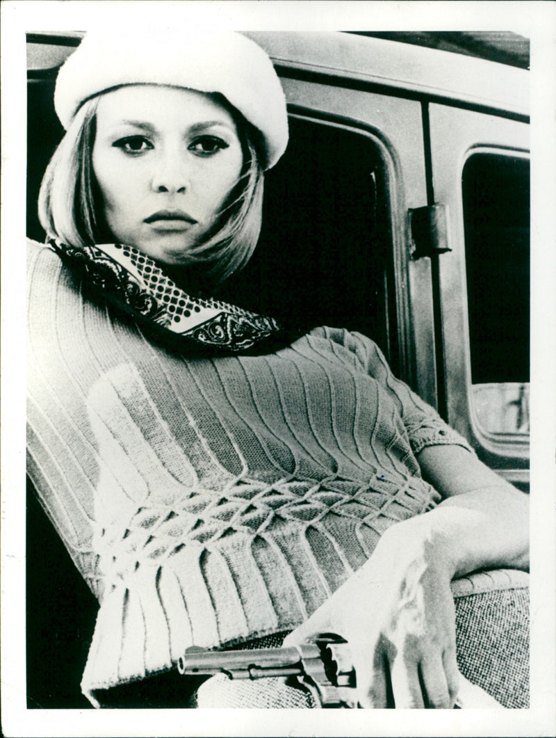 Dunaway Faye - Vintage Photograph