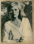 Faye Dunaway - Vintage Photograph