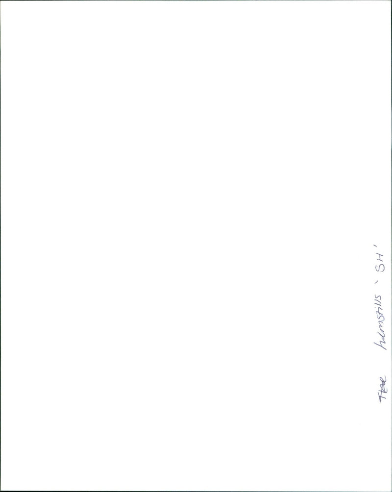 Lamont (ALEC BALDWIN) and Margo (PENELOPE ANN MILLER) discover a strange telepathic connection in the film "Shadow". - Vintage Photograph