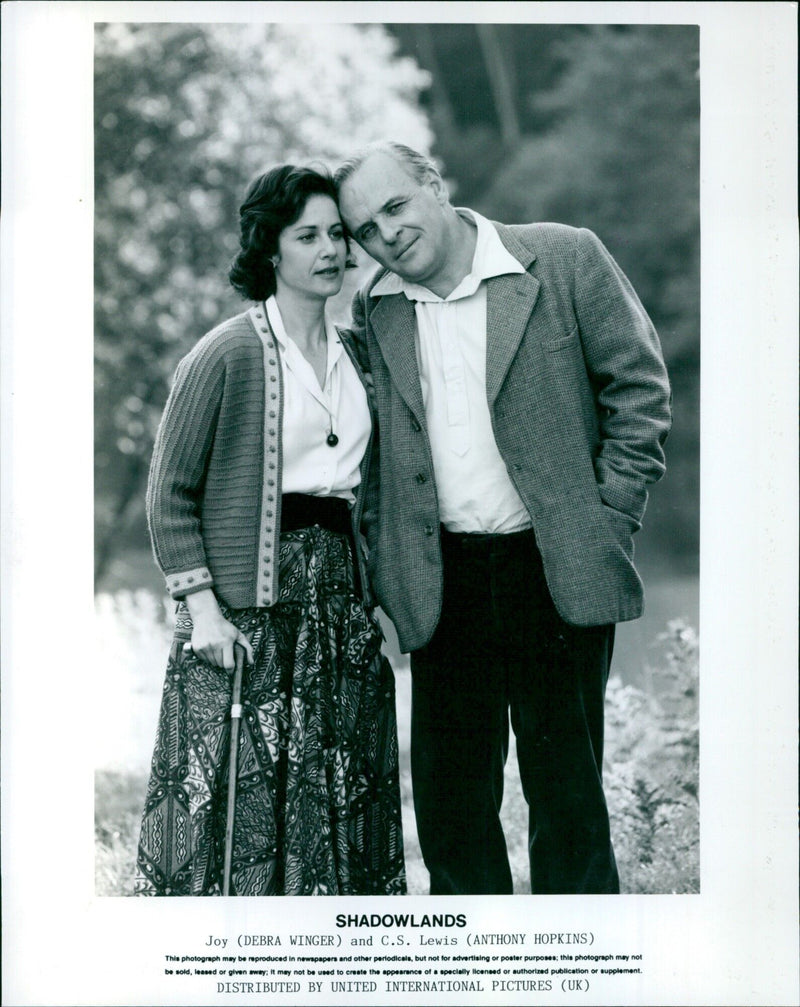 Debra Winger and Anthony Hopkins appear in a scene from the movie "Shadowlands". - Vintage Photograph