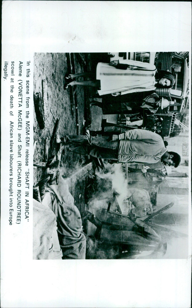 Richard Roundtree and Vonetta McGee in a scene from the MGM-EMI film "Shaft in Africa." - Vintage Photograph