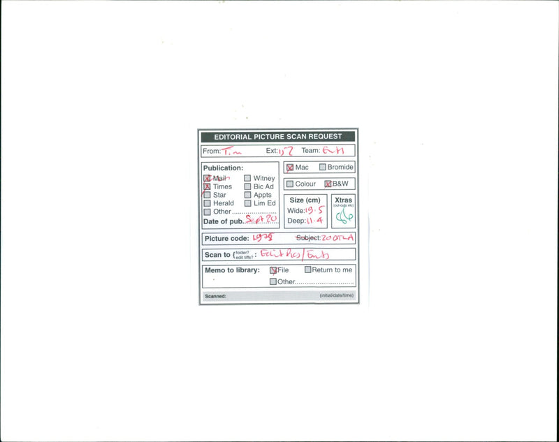 Sam Bould playing the role of nine-year-old Oliver in the film Hollow Reed, with his mother's lover Frank, played by Jason Flemyng. - Vintage Photograph