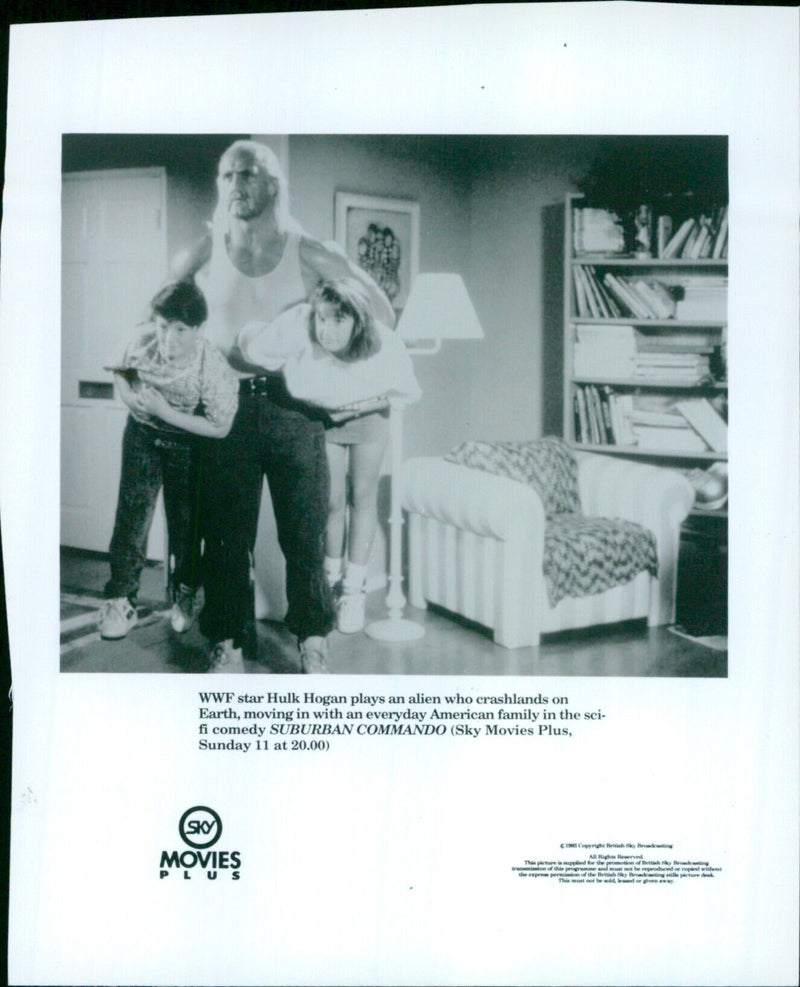 WWF star Hulk Hogan stars in the sci-fi comedy "Suburban Commando" on Sky Movies Plus on Sunday 11th at 8pm. - Vintage Photograph