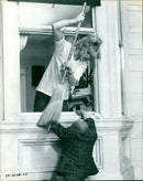 Goldie Hawn and Chevy Chase at a "Foul Play" film premiere. - Vintage Photograph