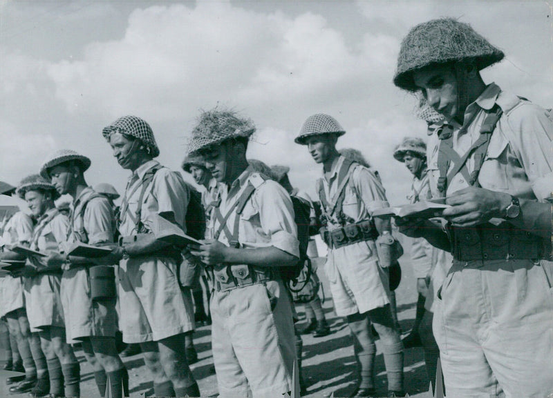 Israeli commandos and boats launch an attack on the Suez Canal during the 1956 Suez Crisis. - Vintage Photograph