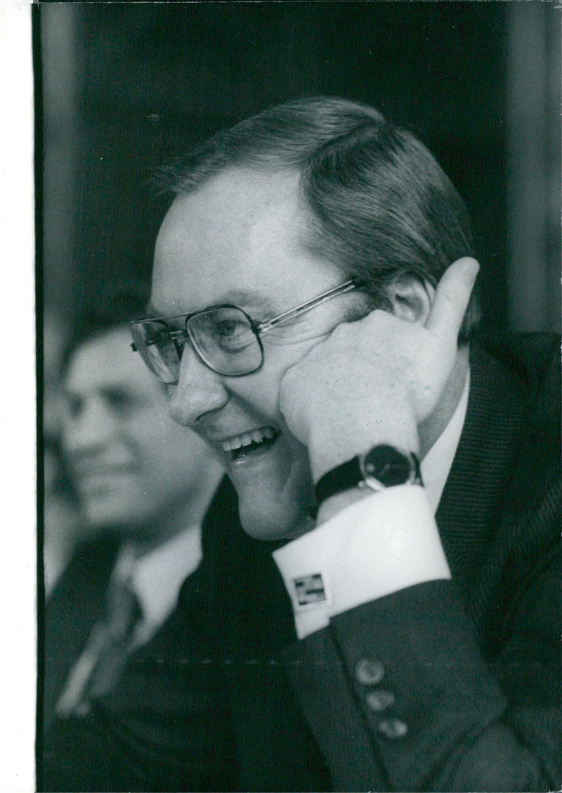 U.S. Politicians James R. Thompson, Republican Governor of Illinois, meet in the state capitol in Springfield, Illinois. - Vintage Photograph