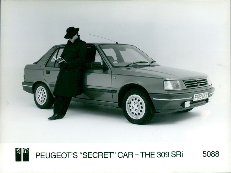 PEUGEOT - Vintage Photograph