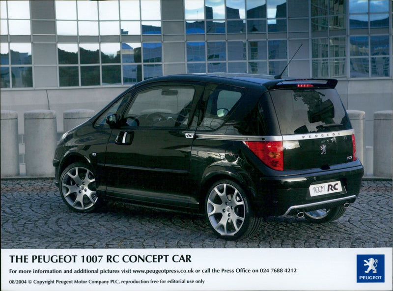 PEUGEOT 1007 - Vintage Photograph