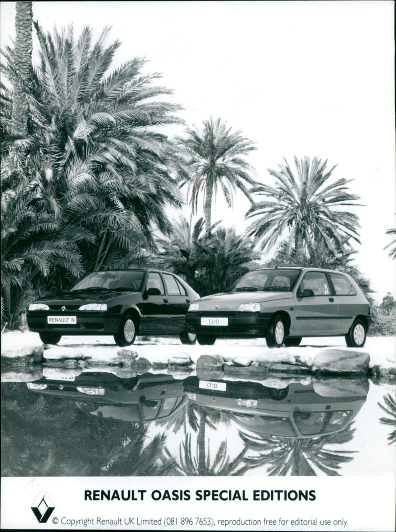 RENAULT OASIS - Vintage Photograph