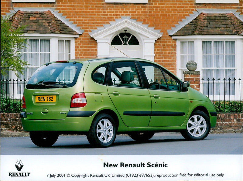 Renault Scénic - Vintage Photograph