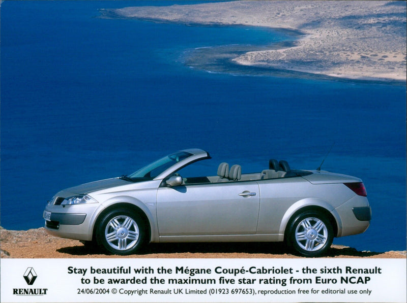 Renault Mégane Coupé-Cabriolet - Vintage Photograph