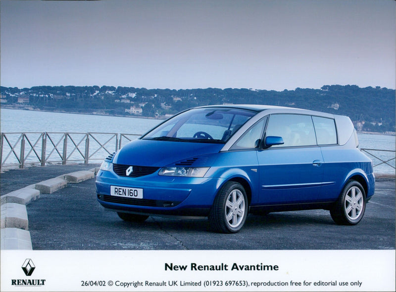 Renault Avantime - Vintage Photograph