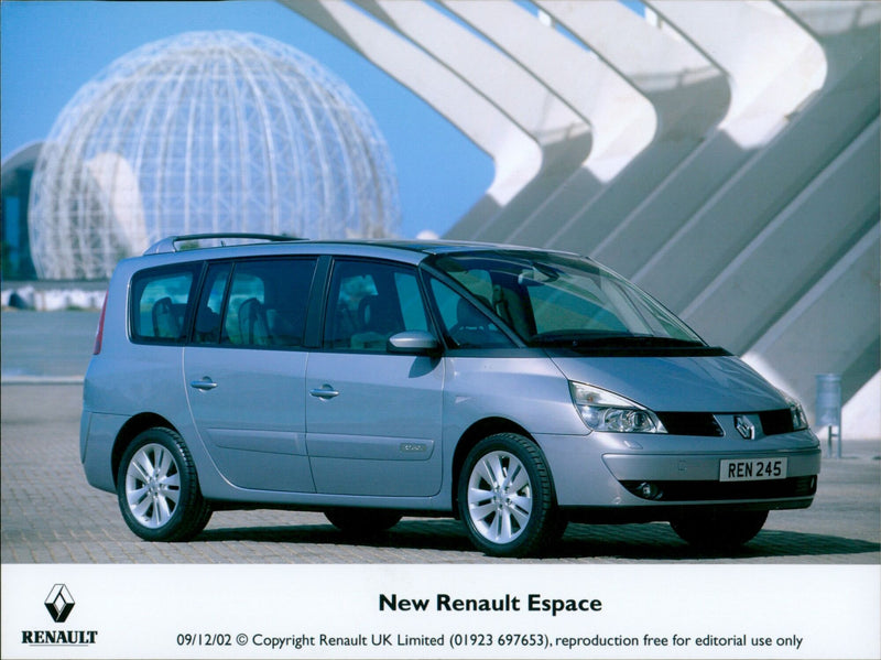 Renault Espace - Vintage Photograph