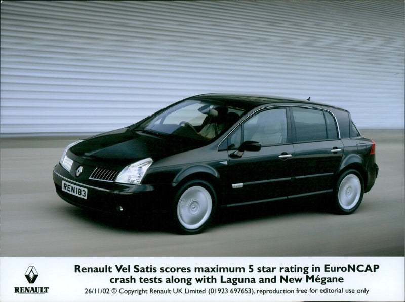 Renault Vel Satis - Vintage Photograph