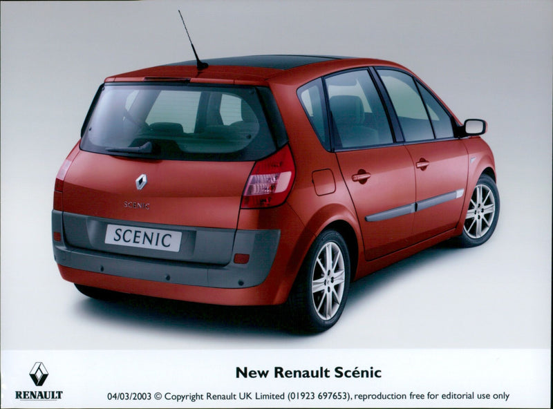 Renault Scenic - Vintage Photograph