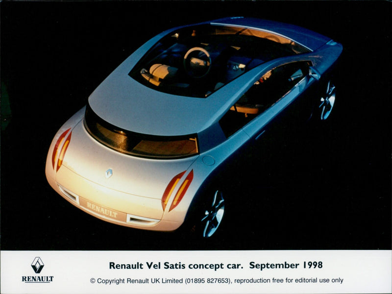 Renault Vel Satis - Vintage Photograph