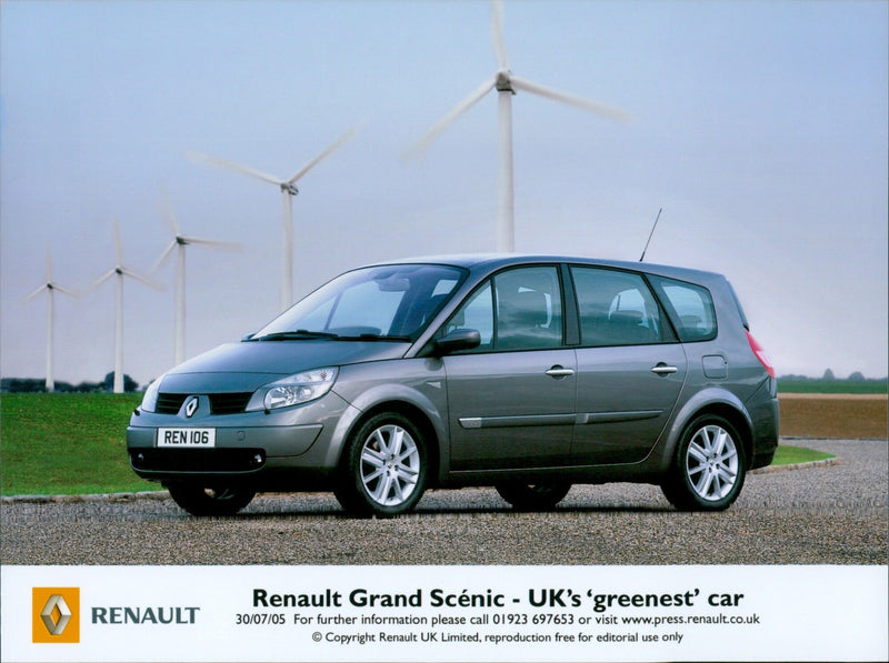 Renault Grand Scenic - Vintage Photograph