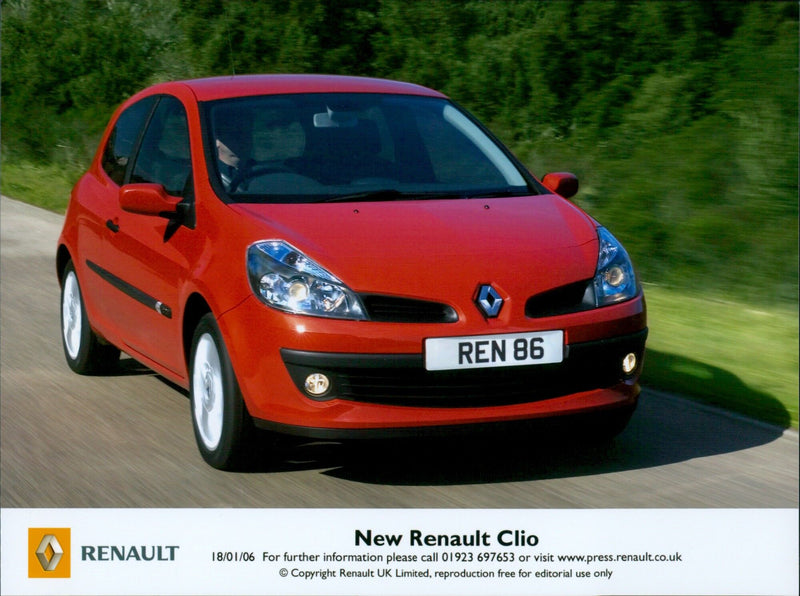 Renault Clio - Vintage Photograph