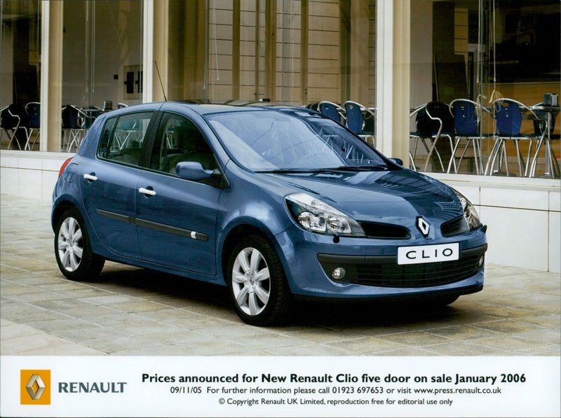 Renault Clio - Vintage Photograph