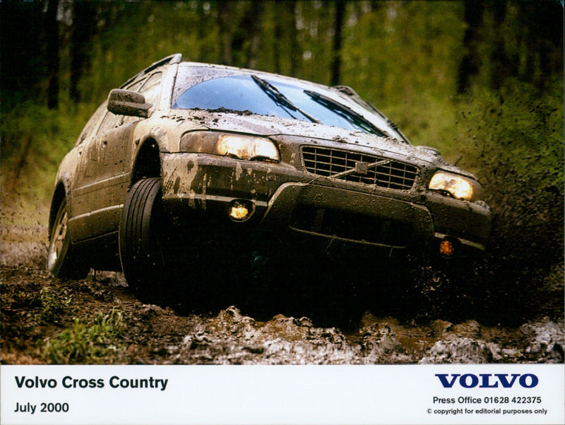 Volvo V60 Cross Country - Vintage Photograph