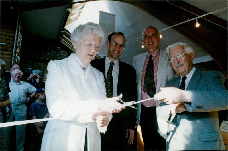 The Duchess of Devonshire officially opens the Vale + Downland Museum in Wantage. - Vintage Photograph