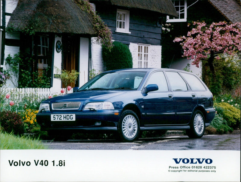 Volvo V40 1.8i - Vintage Photograph