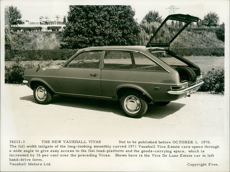 Vauxhall Viva Estate - Vintage Photograph