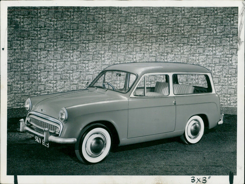 Motoring Car - Chrysler Hillman - Vintage Photograph