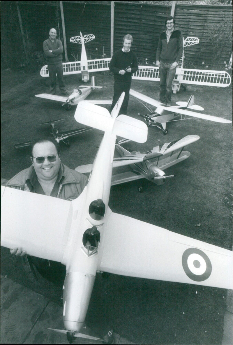 Modelbuilder Paul Haines with his model Miles Magister and fellow members Rod Govier, Nigel and Martin Spackman. - Vintage Photograph