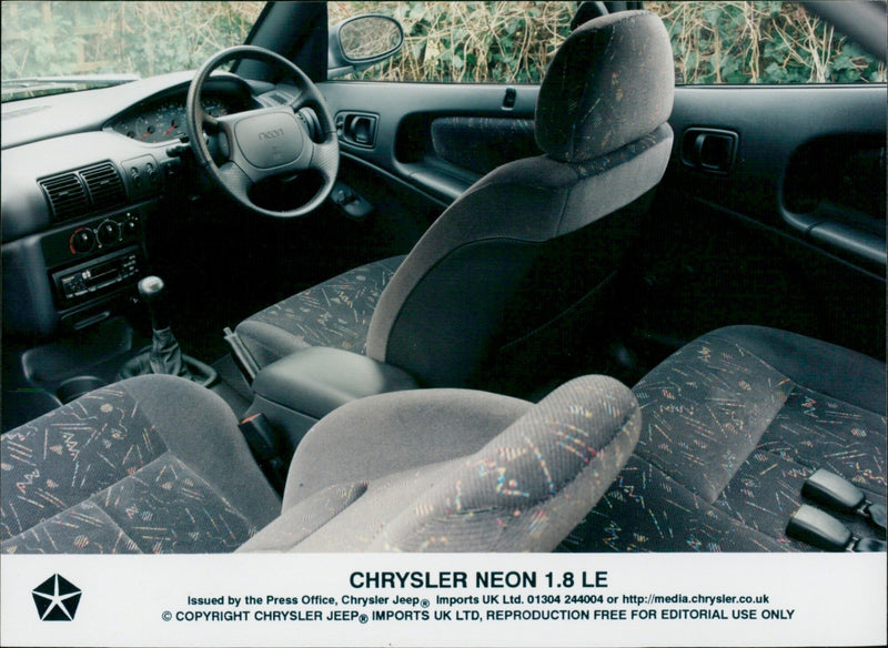 Chrysler Neon 1.8 LE - Vintage Photograph