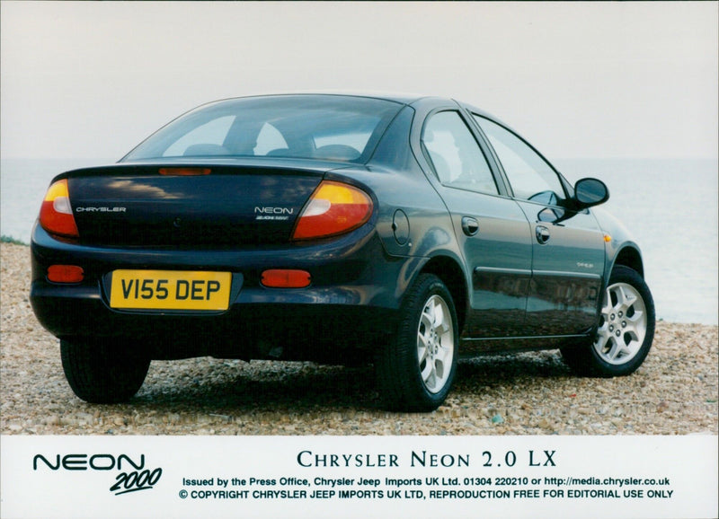 Chrysler Neon 2.0 LX - Vintage Photograph