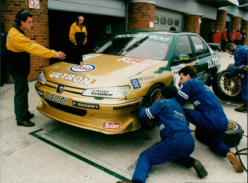 Professional racing driver Tim Harvey competes in a PEUGEOT 406 at the Old Lonathause Main Road circuit. - Vintage Photograph
