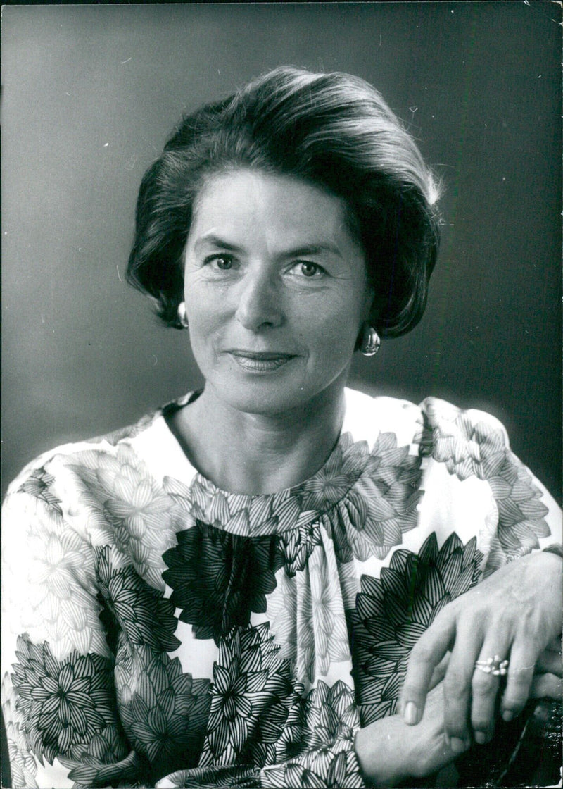 Swedish actress Ingrid Bergman poses for the camera in 1947. - Vintage Photograph