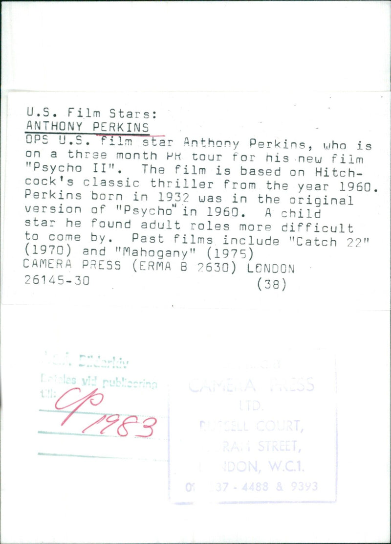 U.S. film star Anthony Perkins visits London on a three-month PR tour for his new movie, "Psycho II". - Vintage Photograph