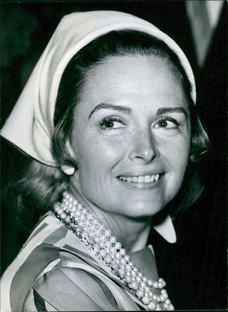 Actress and Co-Chairman of "Another Mother For Peace" Donna Reed Owen speaks out against the U.S. policy in Vietnam at a press conference in Stockholm, Sweden on June 1st, 1969. - Vintage Photograph