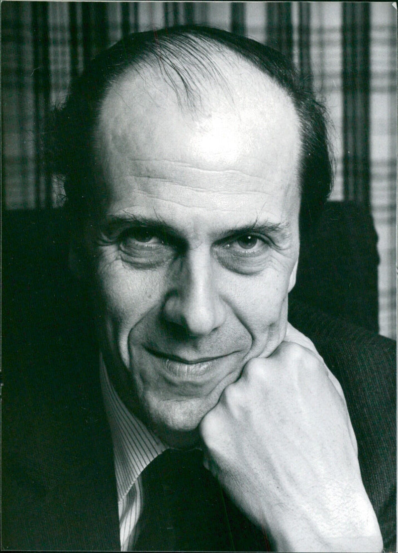 British politician Norman Tebbit, Secretary of State for Employment since 1981, speaks during a press conference in London on 1982. - Vintage Photograph