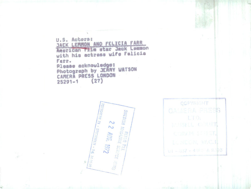 American film star Jack Lemmon and actress wife Felicia Farr pose together in 1972. - Vintage Photograph