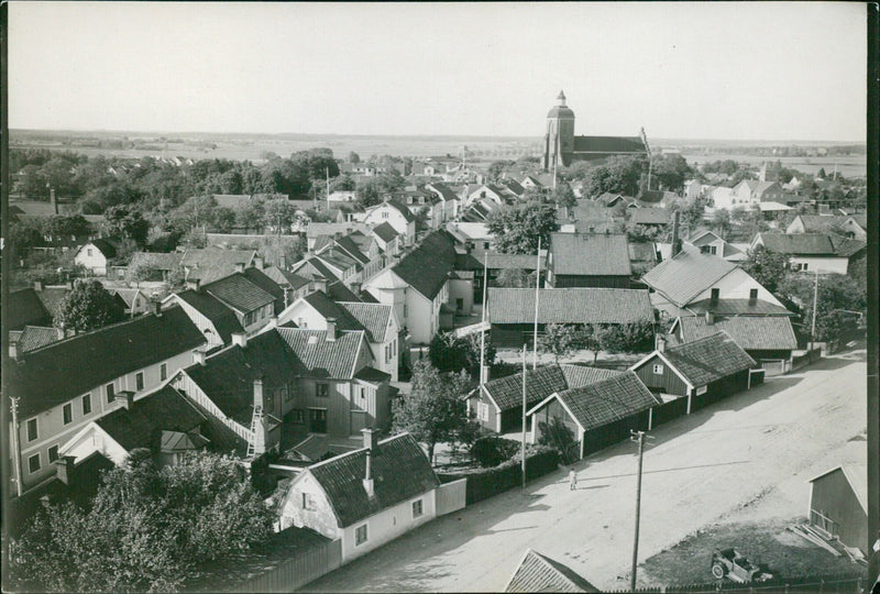 People gathered in Linköping, Sweden to celebrate the inauguration of the Östergötland Allungens Fataques Skanning on November 29, 2020. - Vintage Photograph