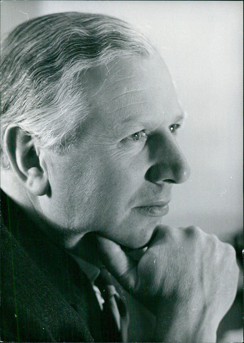 British politician RT. Hon James Prior, M.P. and Minister of Agriculture, Fisheries and Food, speaks at a press conference in London, 1971. - Vintage Photograph