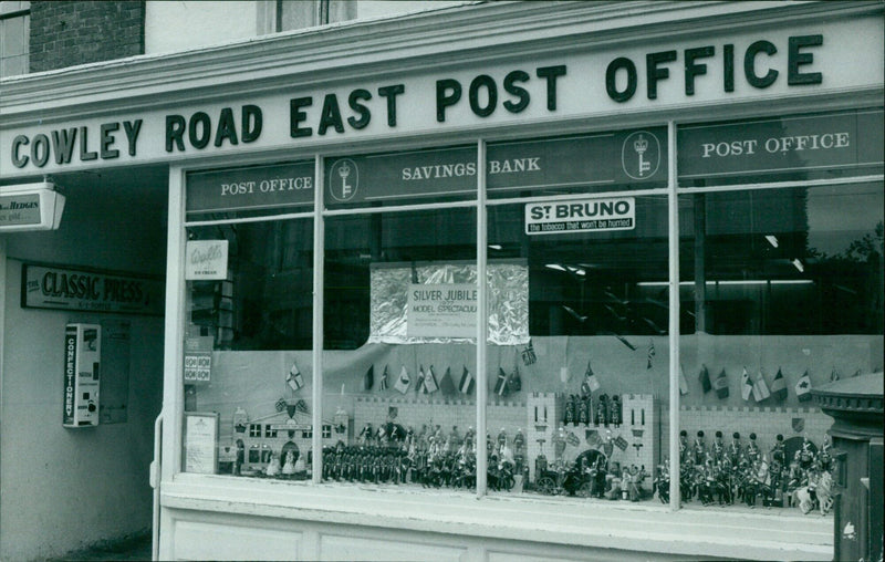 The Cowley Road East Post Office and hedges in Oxford, England. - Vintage Photograph