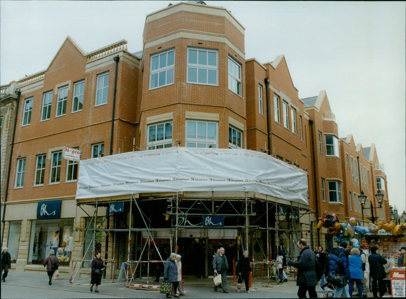 Two City Council departments are relocating to new offices above BHS in Queen Street, Oxford. - Vintage Photograph