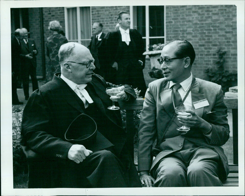 Commonwealth delegates visiting Oxford University to attend a conference. - Vintage Photograph