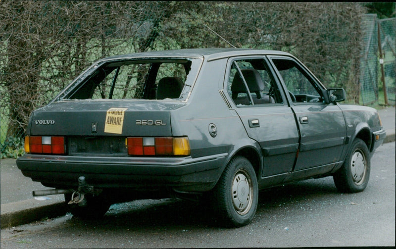 A smashed and abandoned Volvo car in Wolvercote, Oxford. - Vintage Photograph