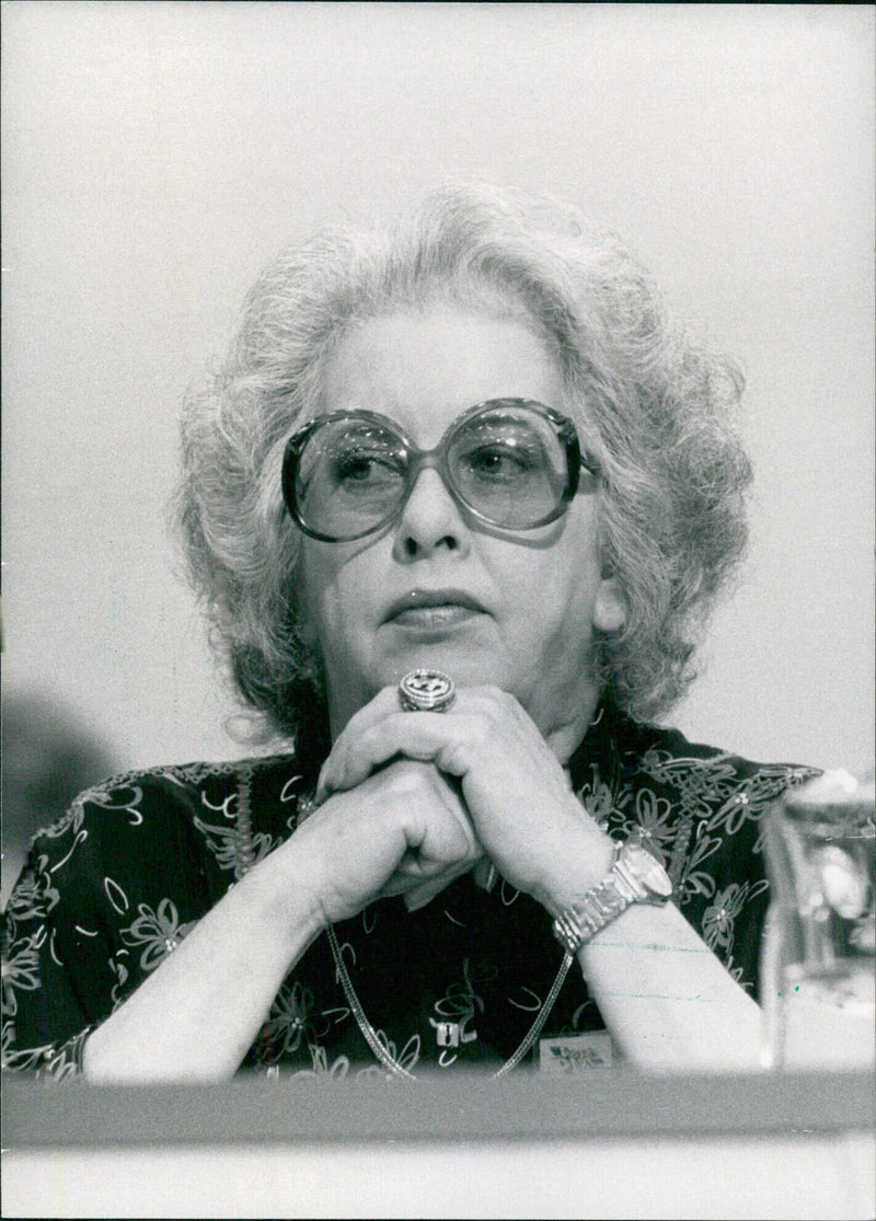 Dame Judith Hart, Labour M.P. for Clydesdale and Lanark, poses for a photograph at the London Camera Press on October 1983. Photo by Jon Blau/Camera Press/ACA Bildarkiv. - Vintage Photograph