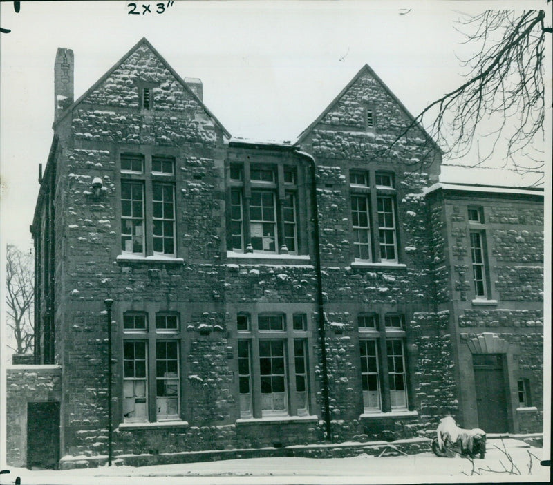 On March 5, 1965, Oxford College of Technology students are hopeful for a permanent Union building at Cowley Barracks. - Vintage Photograph